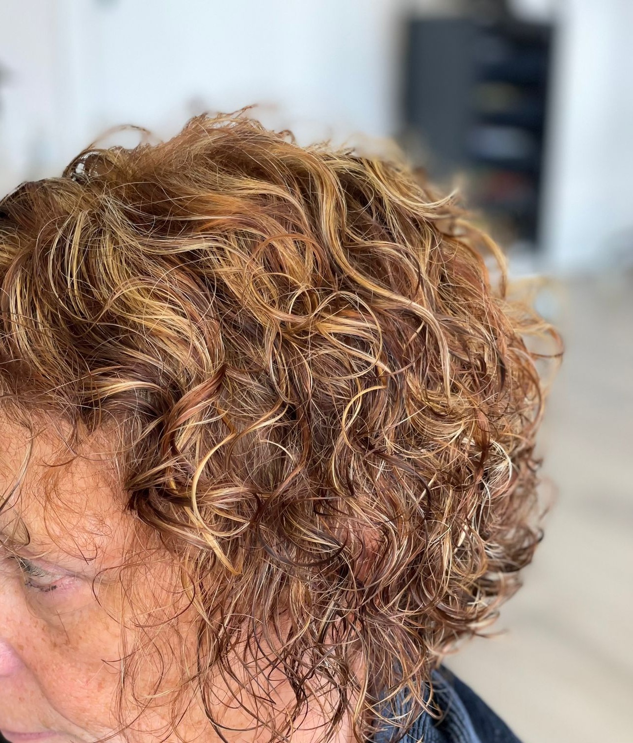 half head foils colour in between